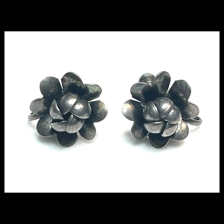 Vintage Sterling Silver Screw Back Flower Earrings - 2