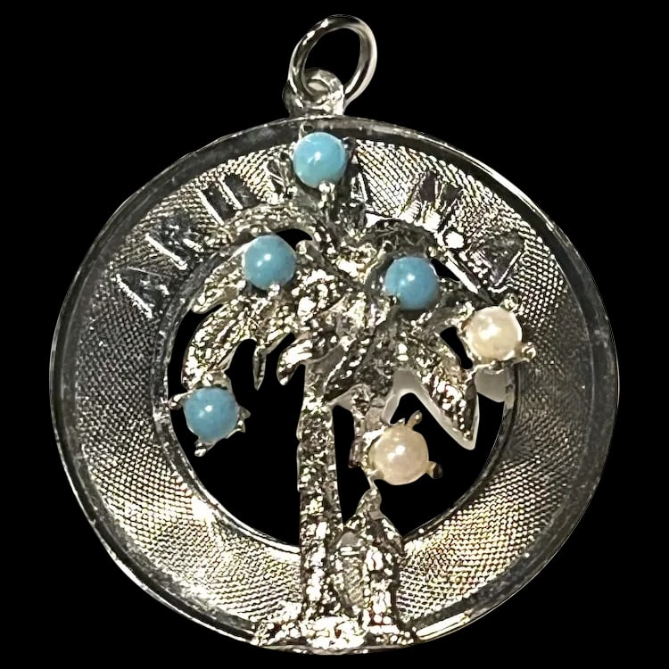 Vintage Aruba N.A. Sterling Silver Large Disk Palm Tree Charm/Pendant (1 of 4)