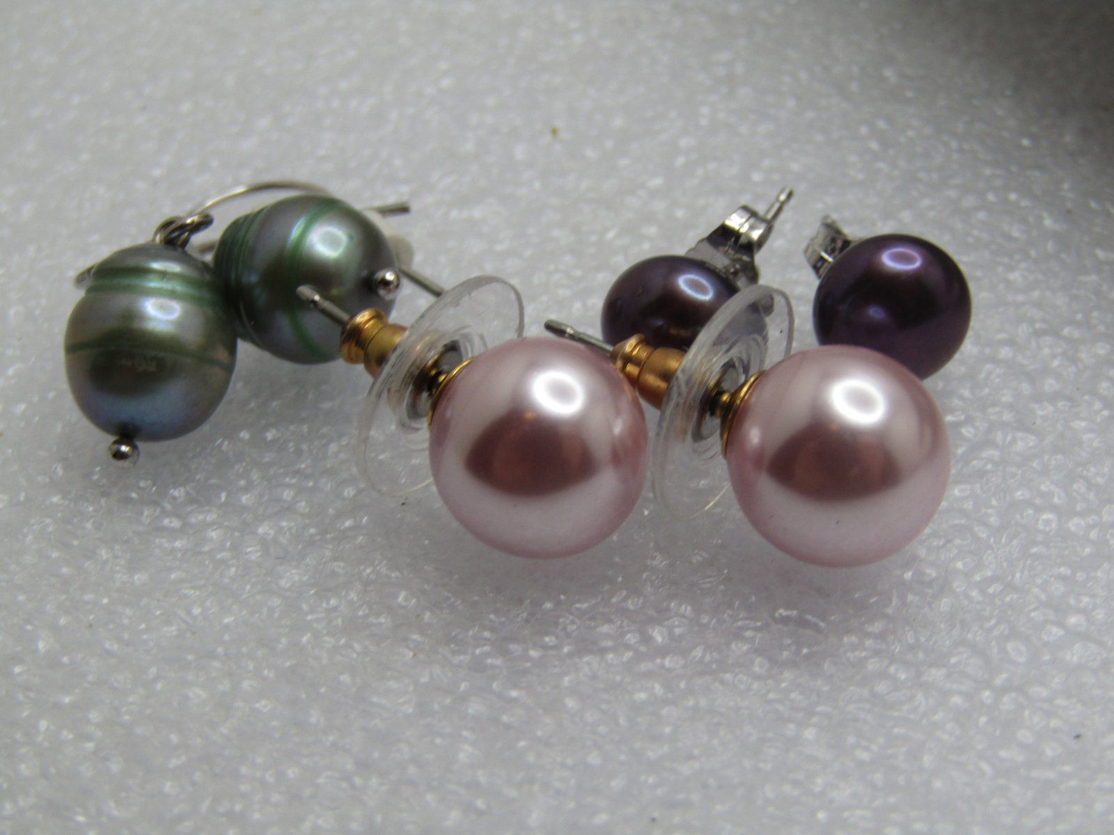 Vintage Sterling Cultured Tahitian Pearl Earrings, Pink, Green, Purple, Pierced, 1980's-1990's. - 4