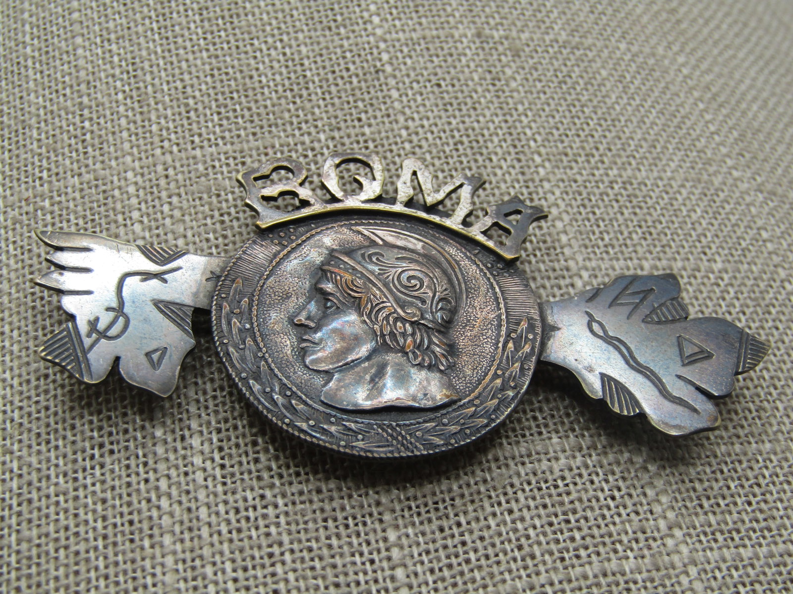 Vintage Roman Gladiator Brooch, C-Clasp, 1920's-1930's - 3