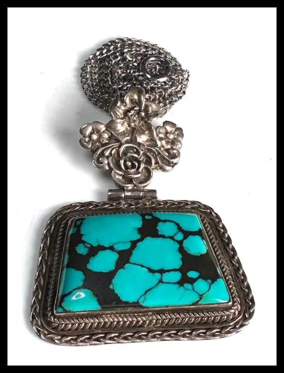 Vintage Handmade Artisan Sterling Silver and Turquoise Pendant - 2