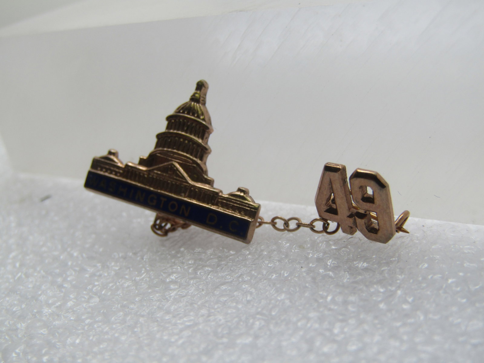 Vintage 1940 Washington DC. Capitol Brooch/Pin, Souvenier - 2