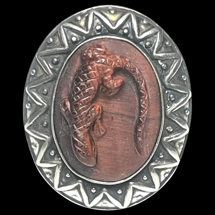 Estate Carolyn Pollack Sterling Silver Carved Redstone Lizard Ring: Title: Estate Carolyn Pollack Sterling Silver Carved Redstone Lizard Ring Description: Estate Carolyn Pollack Sterling Silver Carved Redstone Lizard Ring. Hallmarked: 925 signed Carolyn Pollack .