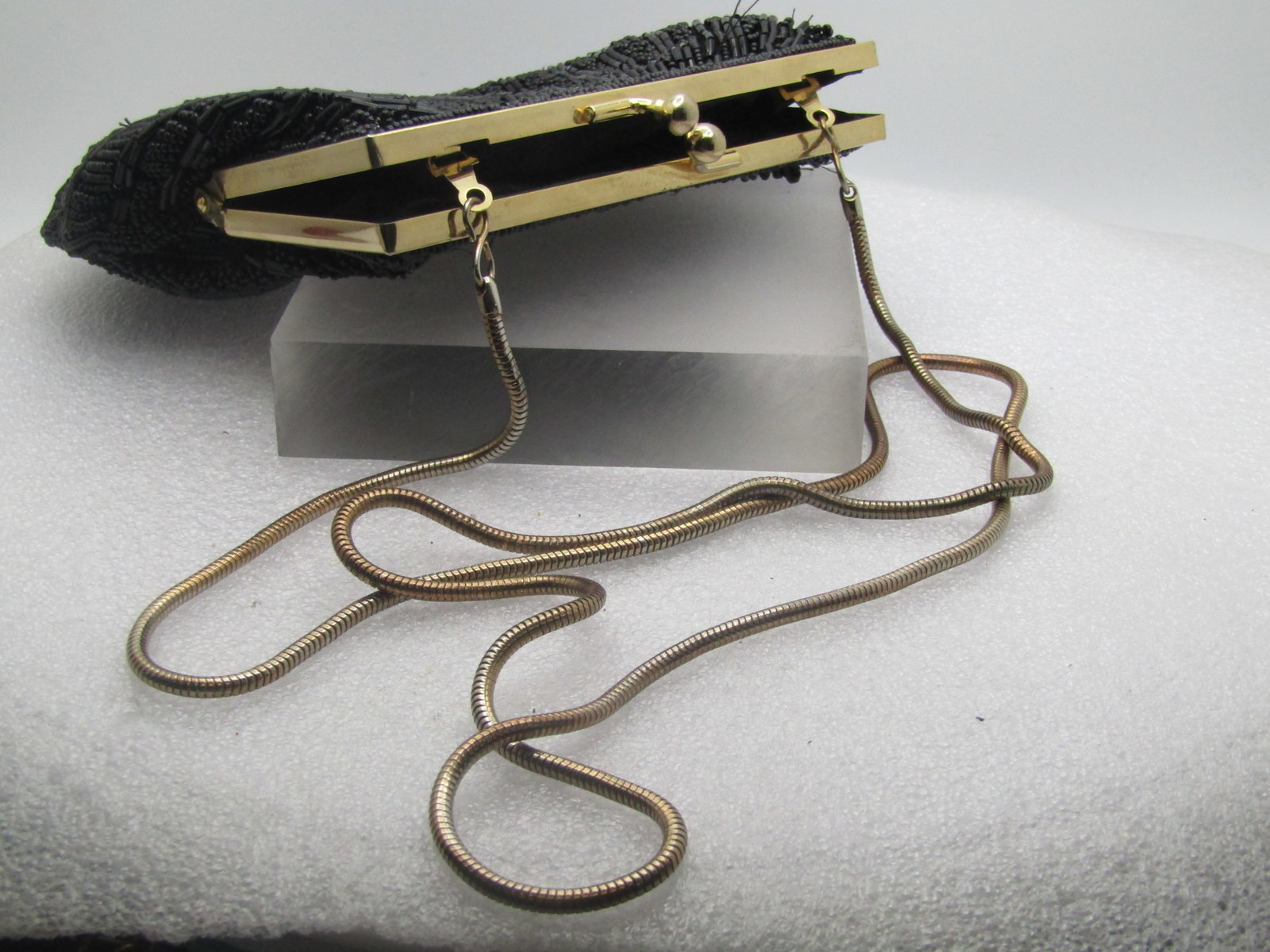 Vintage Black Beaded Shell Shaped Purse. 1980's or Earlier, Evening Bag or Clutch. - 2