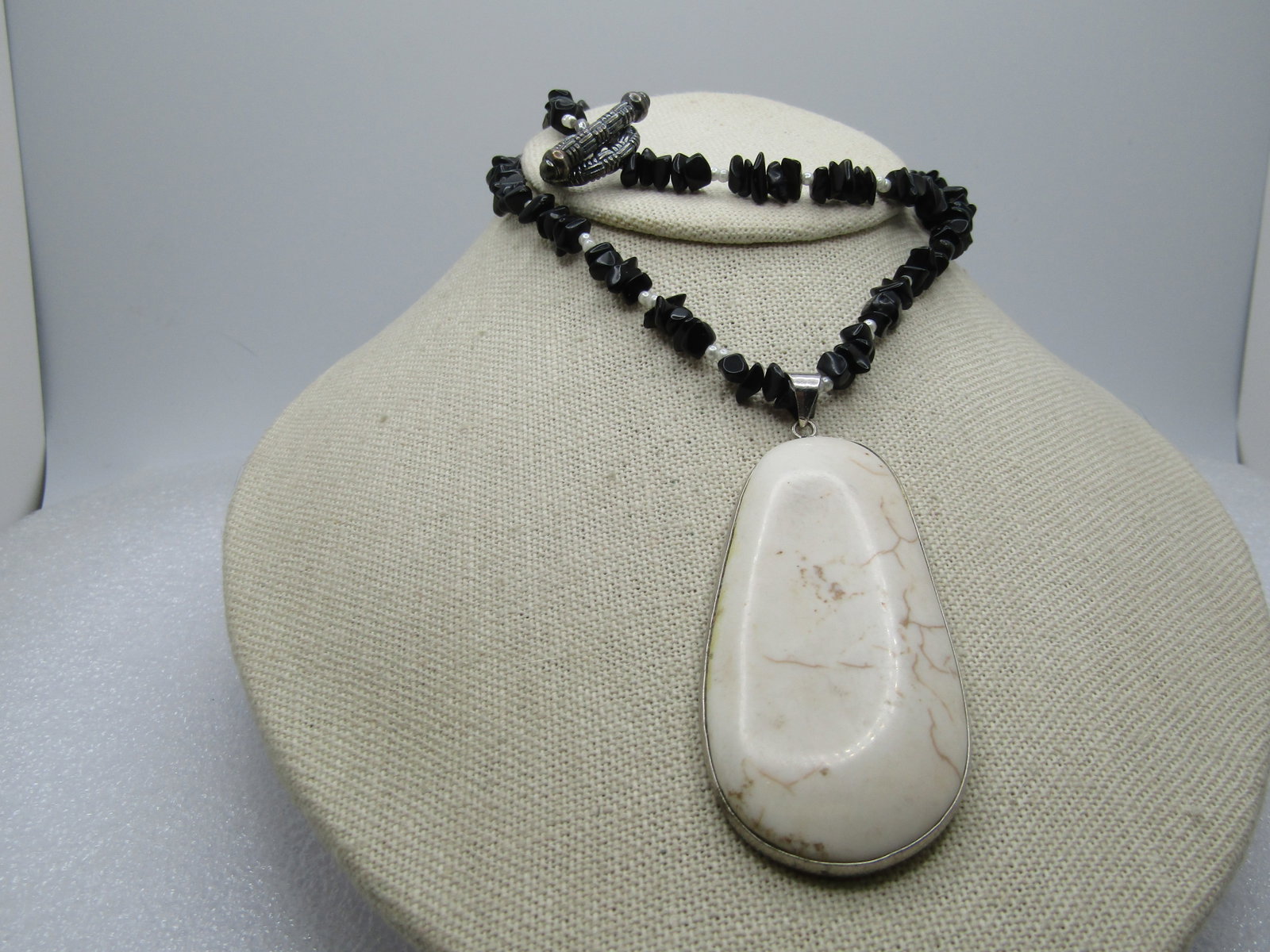 Vintage Black Nugget, Faux Pearl Agate Necklace, 22", 1980's-1990's - 2