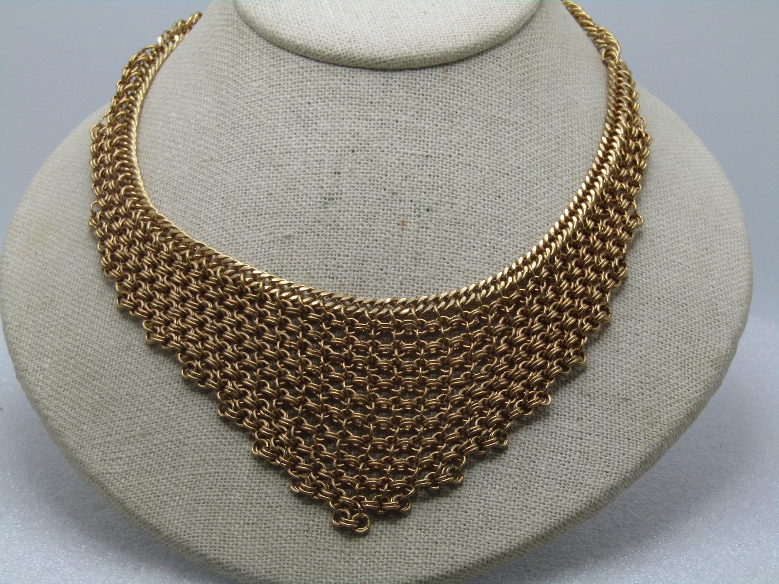 Vintage Mesh Pointed Bib Necklace 16", Gold Tone, 1980's-1990's - 4
