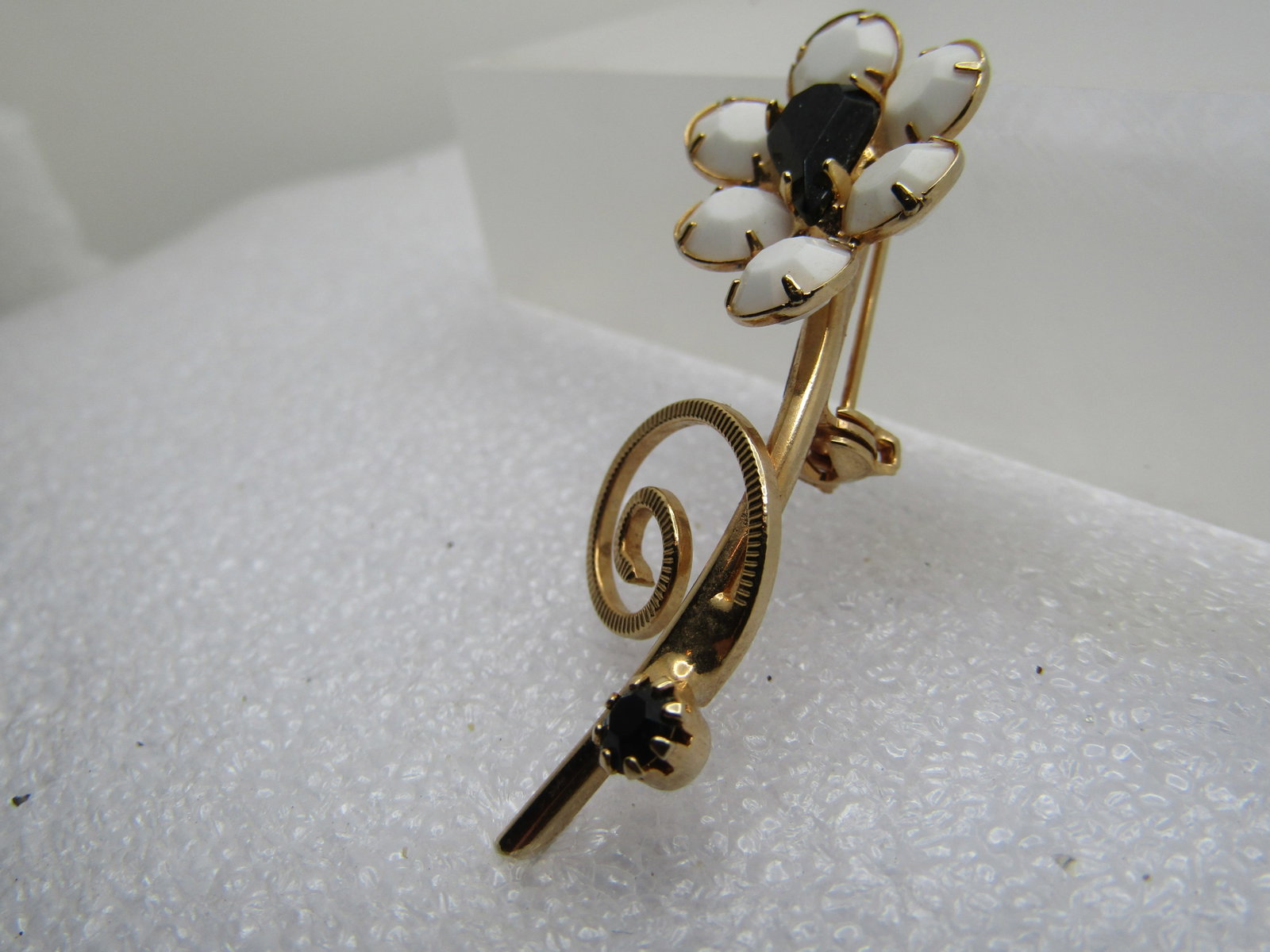 Vintage White & Black Floral Stem Brooch, 1960's - 3