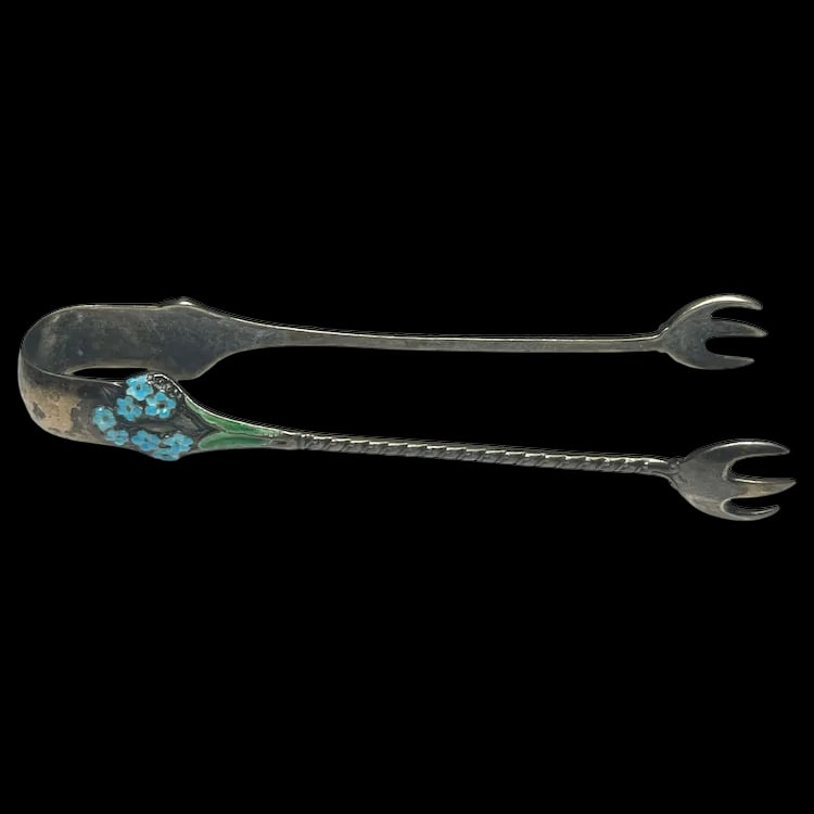 Vintage Sterling Silver and Enamel Forget Me Not Spoon: Title: Vintage Sterling Silver and Enamel Forget Me Not Spoon Description: Vintage Sterling Silver and Enamel Forget Me Not Spoon. Sterling Silver. 10.9 grams. Measures Approx. 3.5 inches Date/Period: