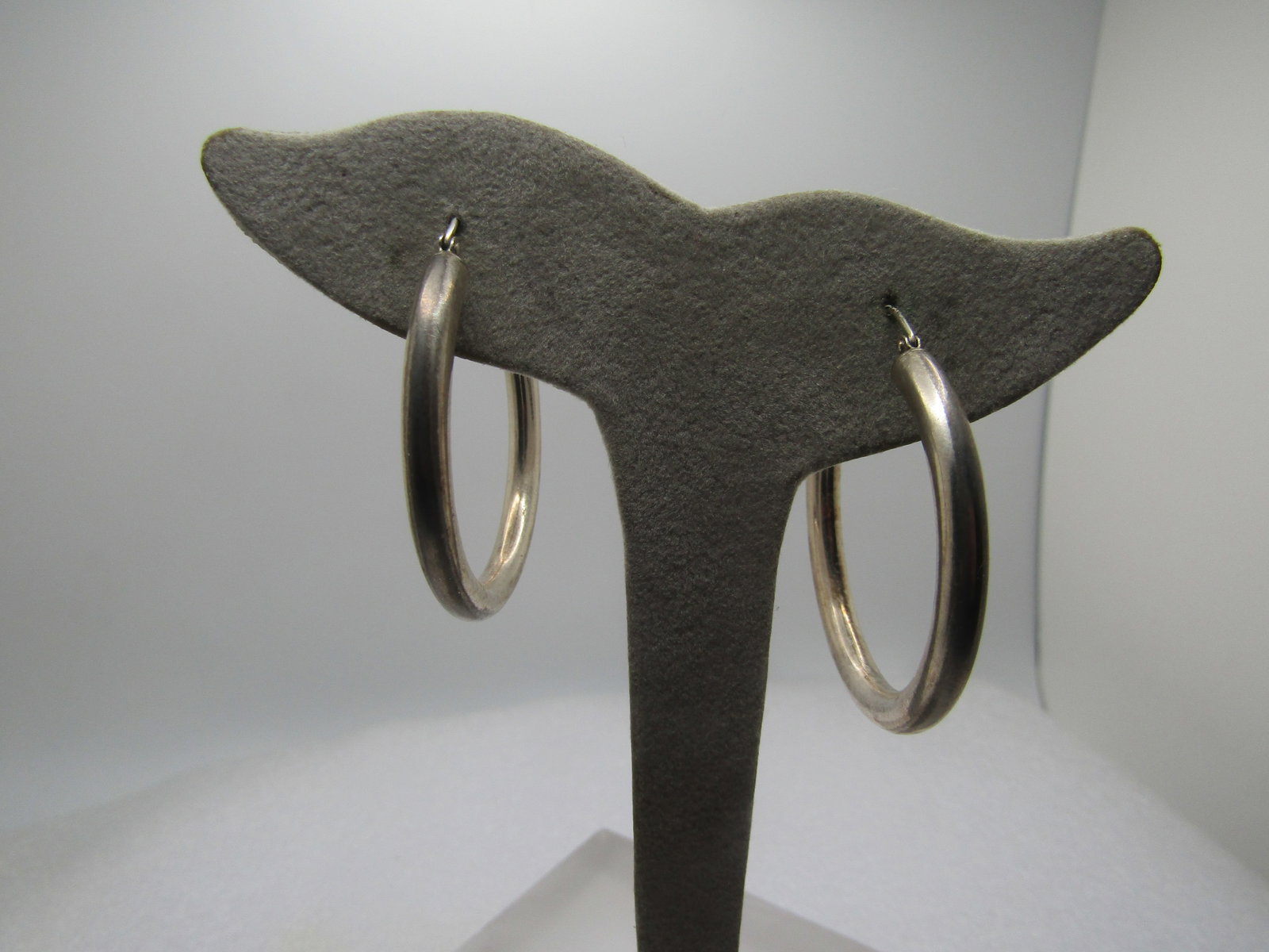 Vintage Sterling Hoope Earrings, Pierced, 1970's, 1980's, Signed, 1.5" (1 of 5)