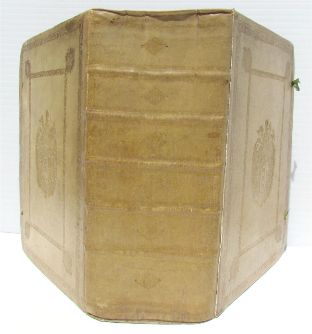 1799 Lexicon Latino-Belgicum by SCHELLERUS Amsterdam coat of arms VELLUM antique: I.J.G. SCHELLERUS Lexicon Latino-Belgicum auctorum classicorum. Ed. D. Ruhnkenius Leyden, 1799 2 parts in 1 volume Original blindstamped vellum binding with gilt coat of arms of Amsterdam within