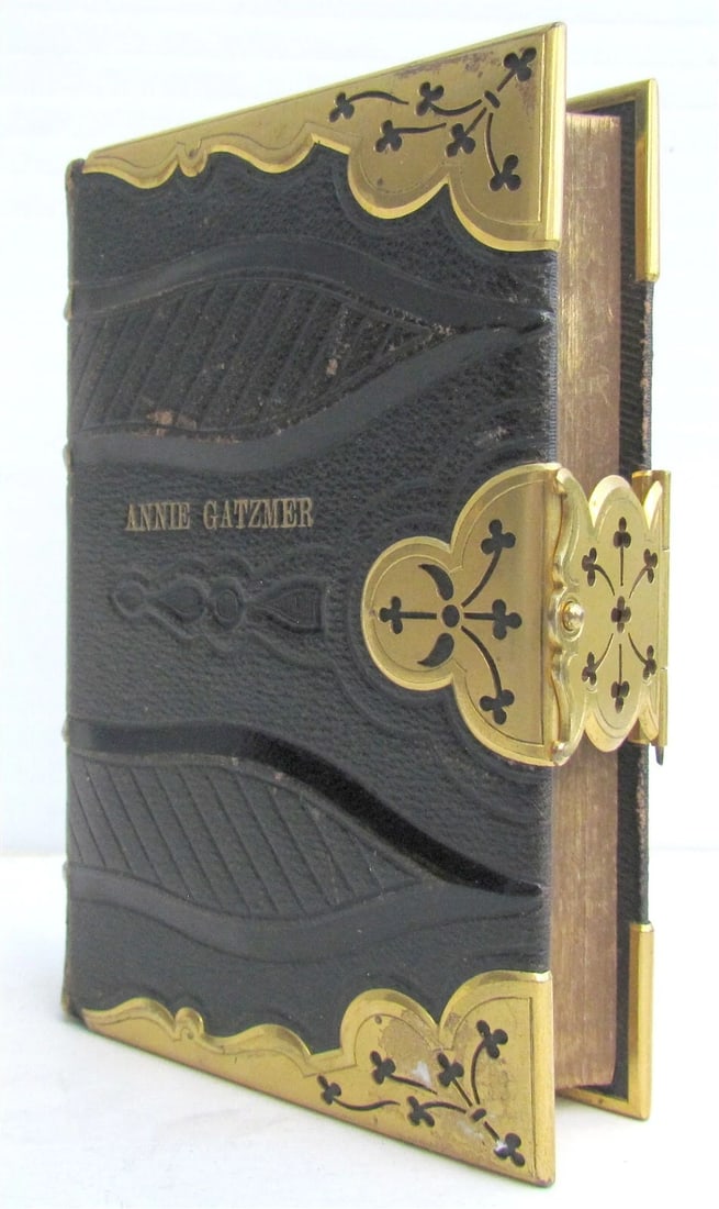 1857 COMMON PRAYER PROTESTANT CHURCH in of AMERICA w/ BRASS CLASP antique - 2
