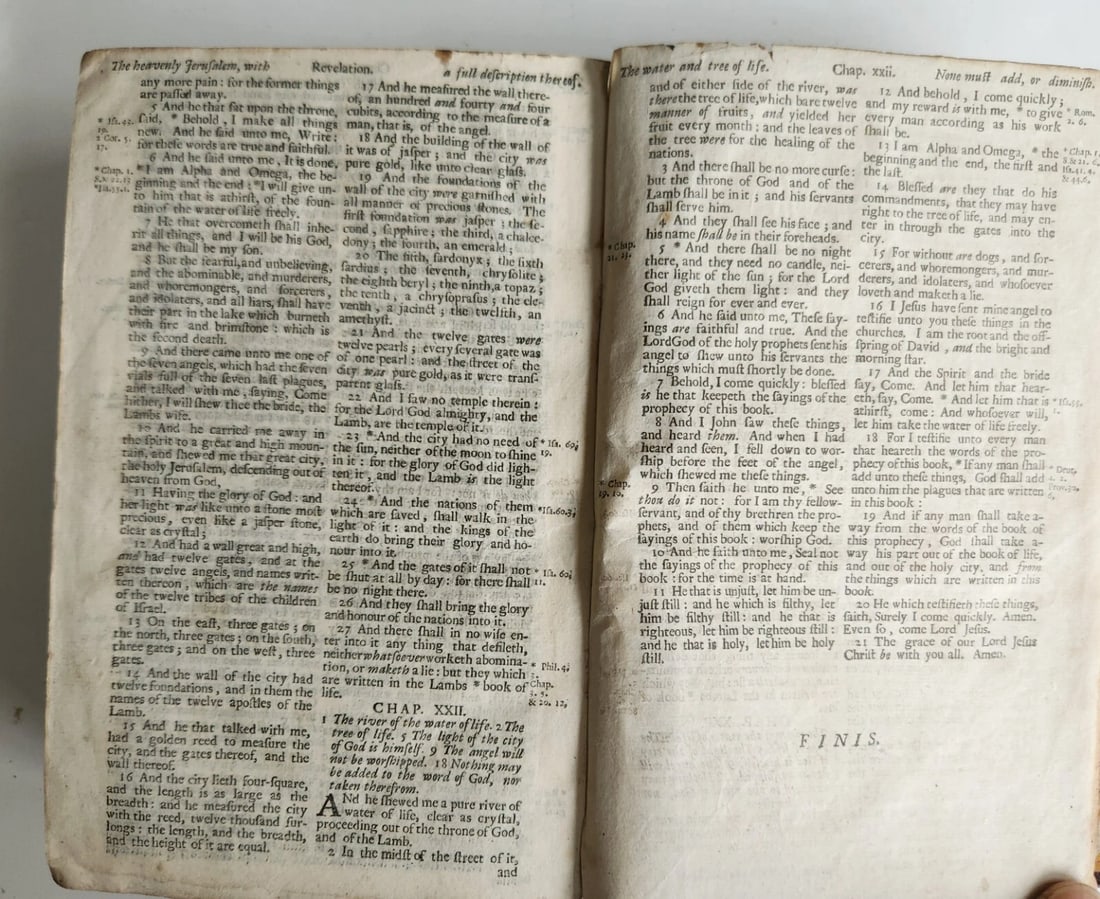 1679 BIBLE in ENGLISH King James antique ORIGINAL red morocco BINDING - 7