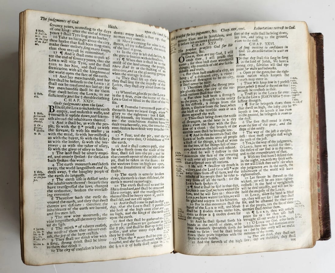 1679 BIBLE in ENGLISH King James antique ORIGINAL red morocco BINDING - 9