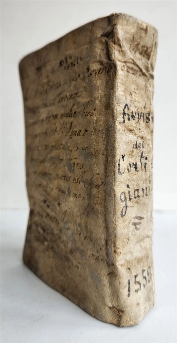 1559 AVISO DE FAVORITI ET DOTTRINA DE CORTIGIANI antique vellum binding 16th C: AVISO DE FAVORITI ET DOTTRINA DE CORTIGIANI con la commendatione de la uilla ... By Antonio de Guevara [Venice; 1559] - dated in colophon Lacks title page (replaced with period manuscript) 207 (of 208