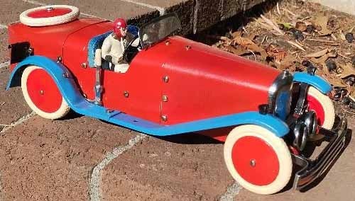 Meccano Constructor Car no.2 (Made in England in 1933), powerful windup motor, this is the version (1 of 5)