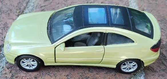 Mercedes Benz C Class 1/43 scale model (not a toy.),c10. - 2