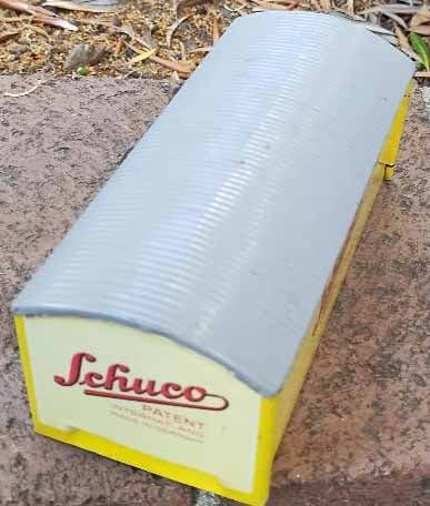 Schuco garage 1500 , Made in Germany, original, not a current repo,c8 . - 2