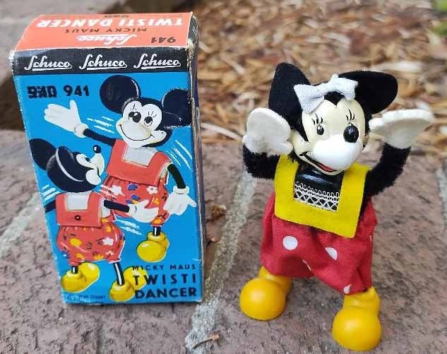 Schuco Twisti Minnie Mouse, Made in Germany, one of the rarest Schuco toys, windup-powered, the (1 of 2)
