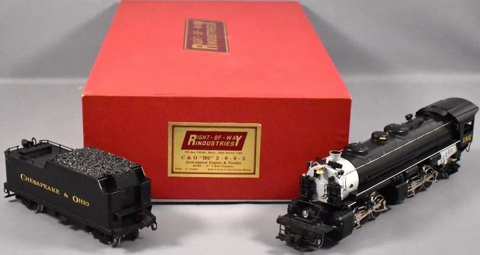 Right Of Way C&O 2-6-6-2 O-scale locomotive, Made in South Korea ,brass and steel,c10 . (1 of 8)