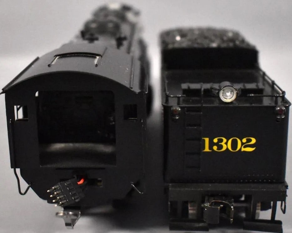 Right Of Way C&O 2-6-6-2 O-scale locomotive, Made in South Korea ,brass and steel,c10 . - 7