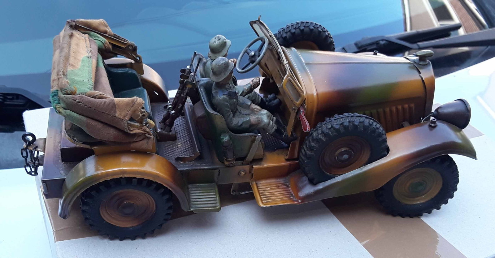 1937 Lineol staff car ("Kubelwagen"), catalog number 1203/5 Made in Germany , powerful windup motor, - 3