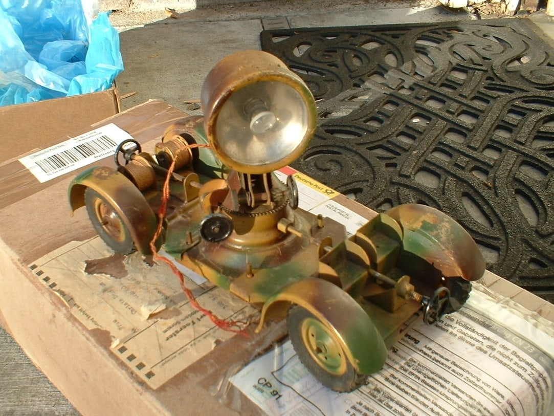 Hausser no.728 very rare AA searchlight, 7cm scale, c8.