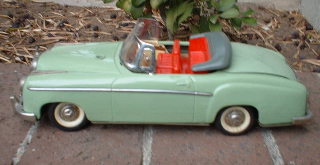 Schuco 5720 "Hydrocar" (Made in Western Germany), battery operated, has functioning hydraulic - 2