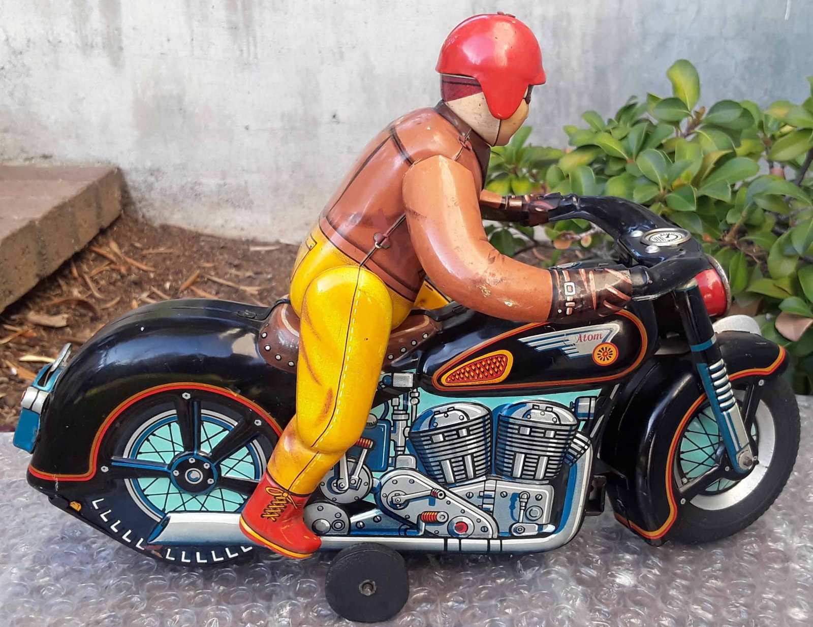 Masudaya "Mr.Atom" motorcycle (made in Japan) 1960's motorcycle with similar action as Arnold Mac - 3