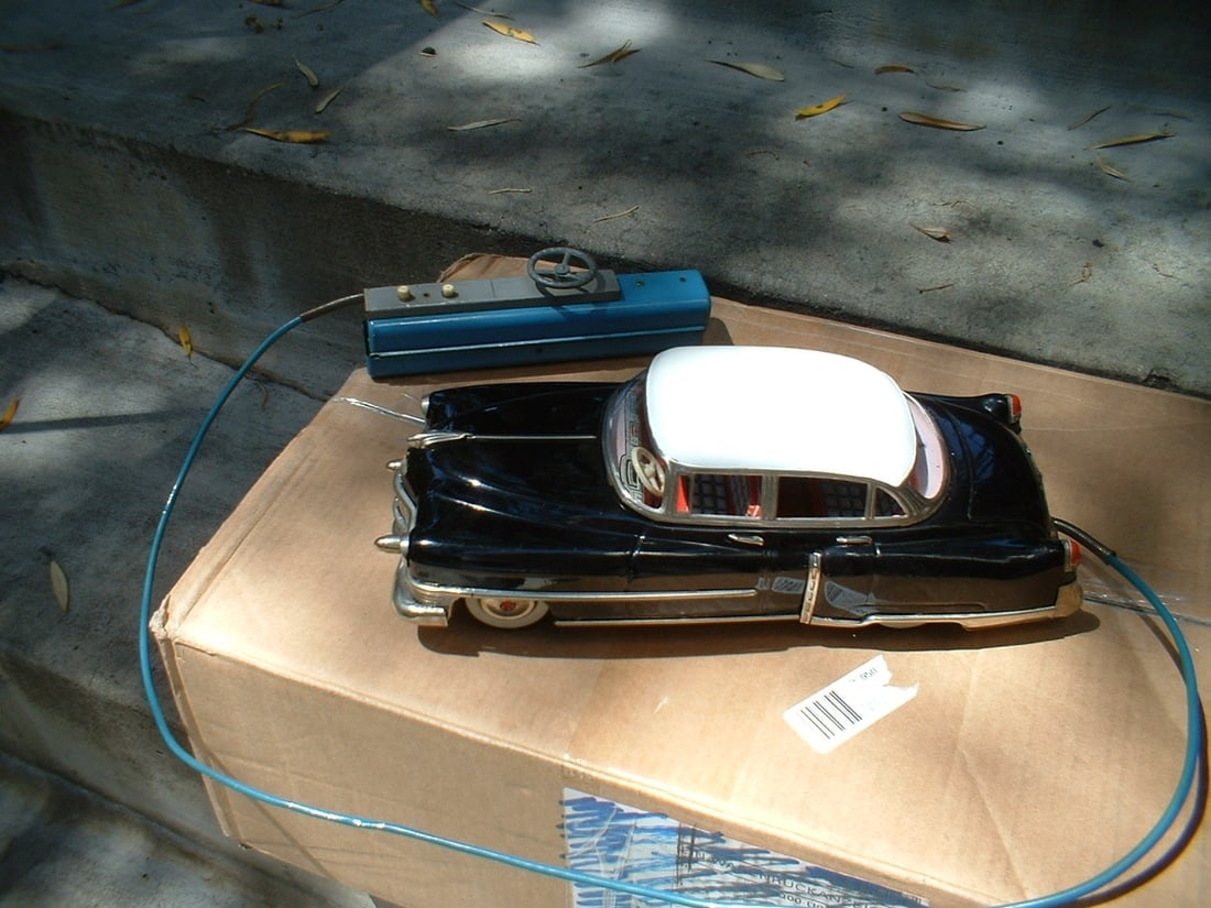 Gama Cadillac,electric car Made in Western Germany, rare two-tone color, forward/reverse, steering,: Gama Cadillac,electric car Made in Western Germany, rare two tone color, forward/reverse, steering, c9 . Reserve: $700.00 Shipping: Domestic: Flat rate of $45.00 to anywhere within the contiguous U.S.