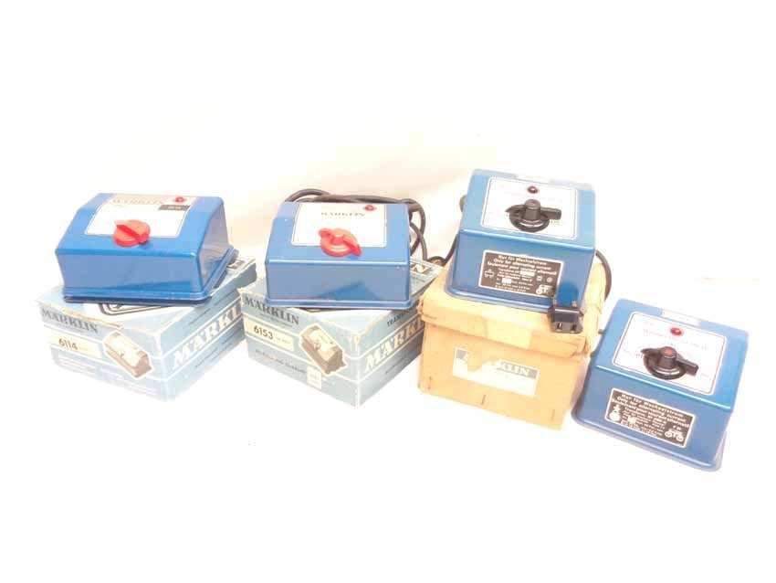 Marklin HO transformer, 160 V output, 220V input, will work with 110V input , your choice ONE out of (1 of 4)