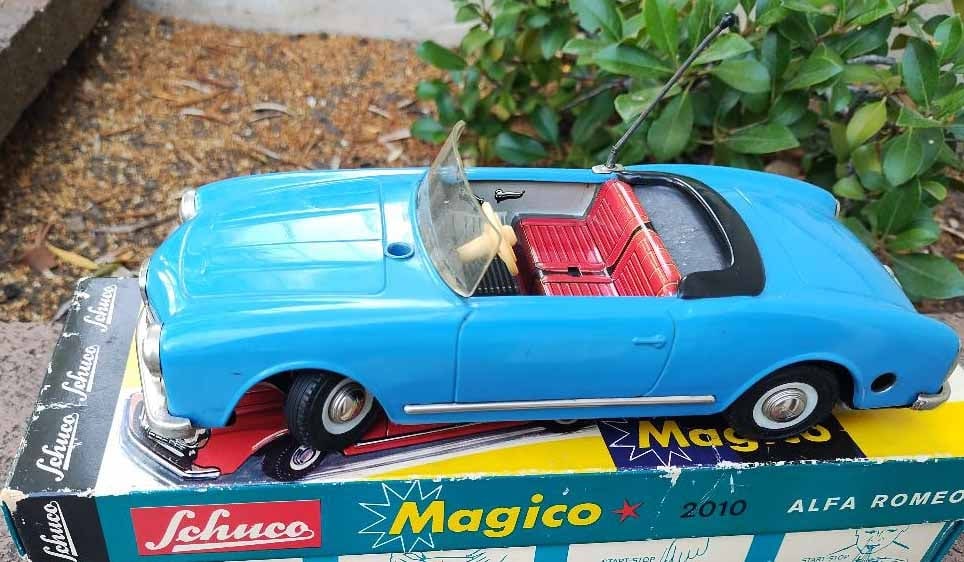 Schuco "Magico" 2010, Made in Germany, the car starts and stops by touching the antenna, with - 4