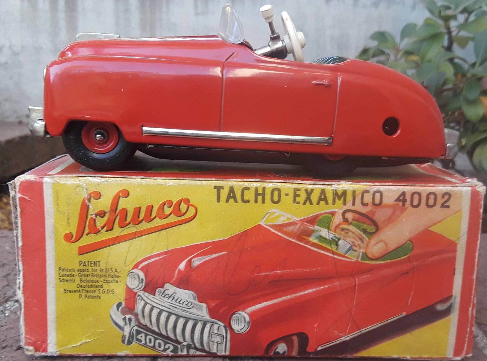 Schuco (Made in US Zone Germany) Tacho Examico 4002,c10 in c6 box.: Schuco (Made in US Zone Germany) Tacho Examico 4002,c10 in c6 box. Reserve: $524.00 Shipping: Domestic: Flat rate of $25.00 to anywhere within the contiguous U.S. International: Flate rate of $45.00