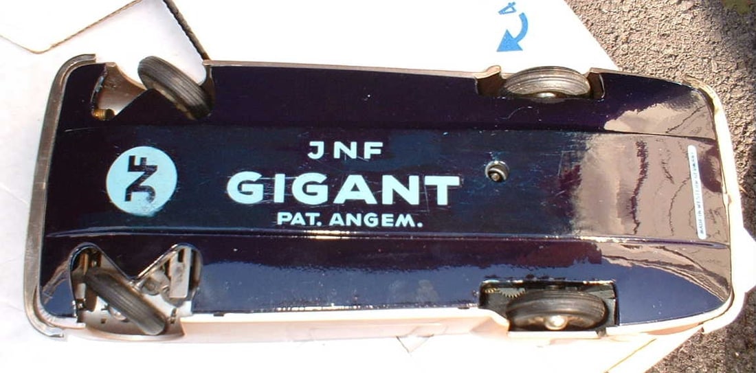 JNF Gigant, scale model of 1950's car, one of the rarest JNF toys, windup transmission,independent - 5