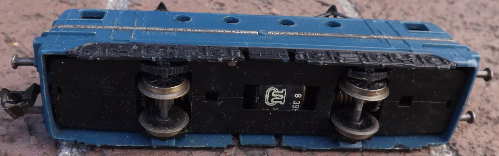Made in Germany electric locomotive , fixed pantographs,TT scale , c10. - 4