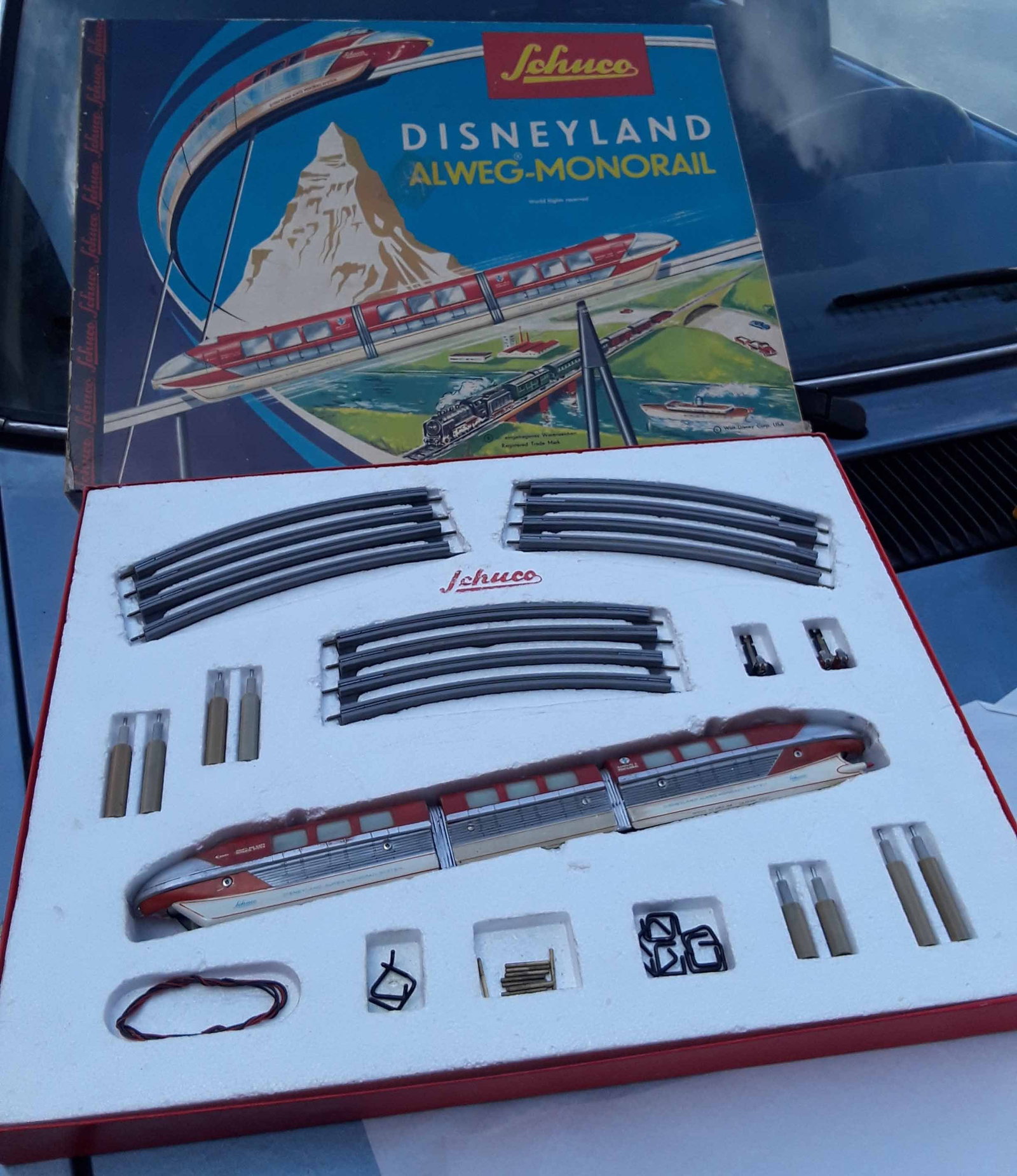 Schuco Disney monorail 6333G , Made in Germany 1959,c9.5.: Schuco Disney monorail 6333G , Made in Germany 1959,c9.5. Reserve: $660.00 Shipping: Domestic: Flat rate of $45.00 to anywhere within the contiguous U.S. International: Flate rate of $75.00 .