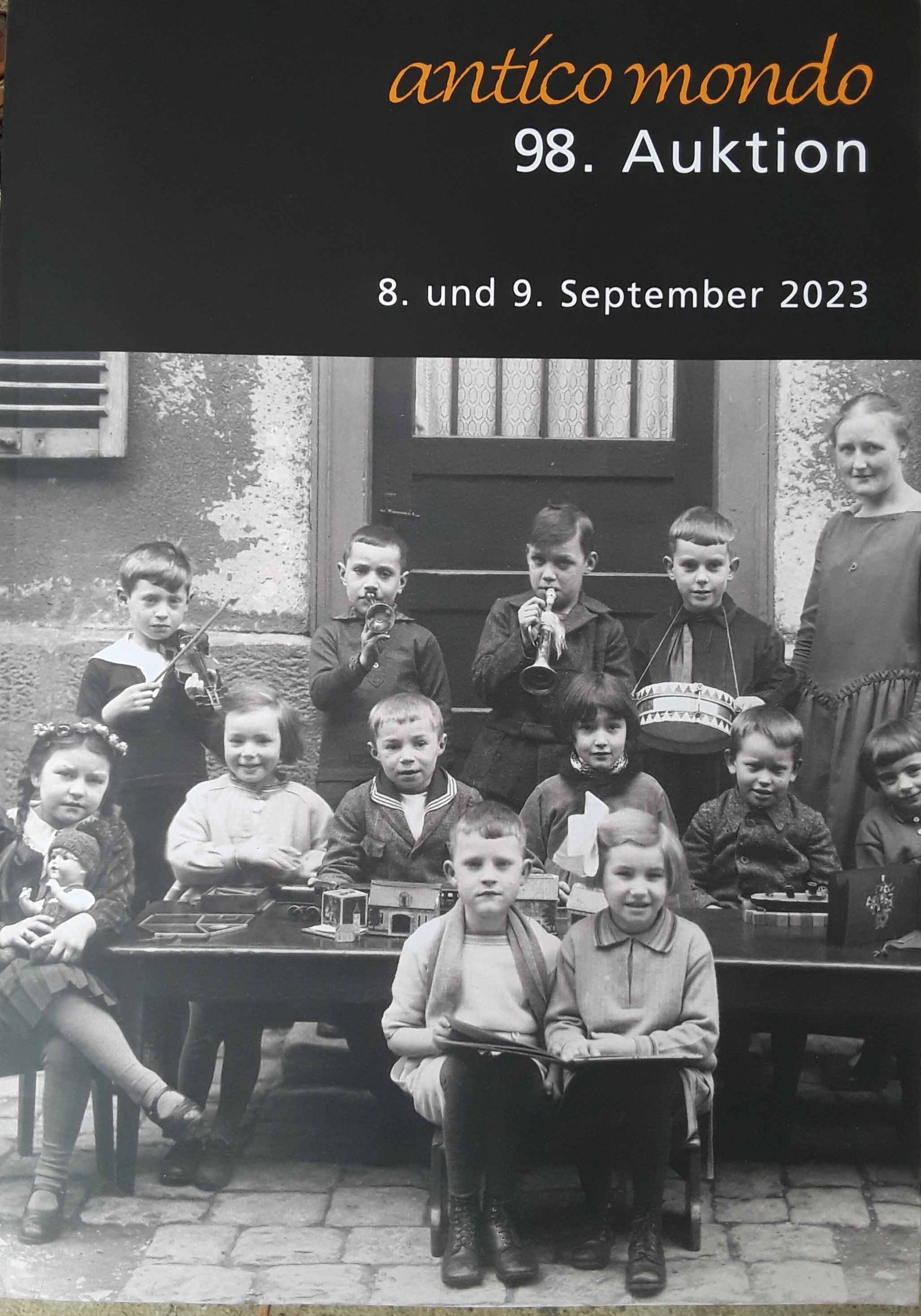 Toy auction catalog.: Toy auction catalog. Reserve: $10.00 Shipping: Domestic: Flat rate of $5.00 to anywhere within the contiguous U.S. International: Foreign shipping rates are determined by destination. International