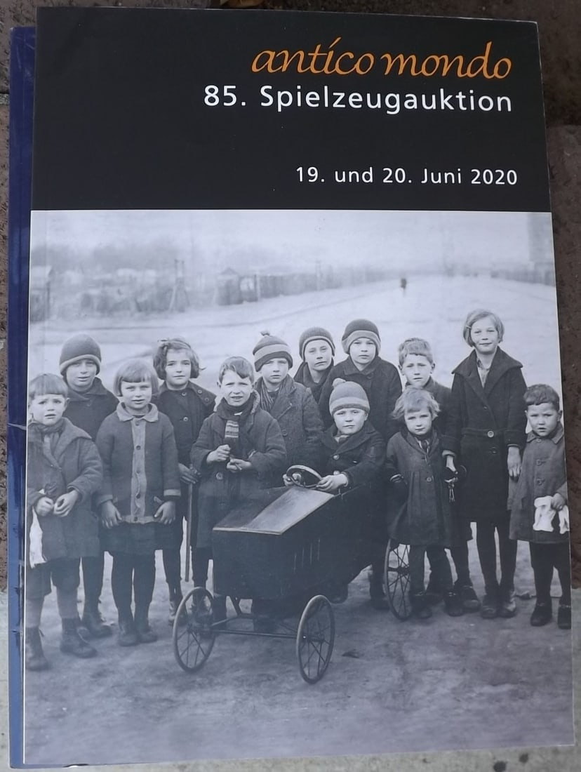 Toy auction catalog.: Toy auction catalog. Reserve: $12.00 Shipping: Domestic: Flat rate of $5.00 to anywhere within the contiguous U.S. International: Foreign shipping rates are determined by destination. International sh
