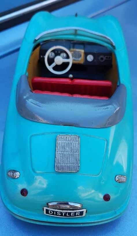 Distler Porsche car (Made in Germany), battery driven, realistic manual transmission with two speeds - 4