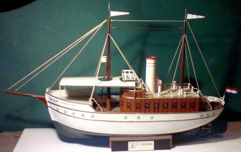 Corvette "Johanna" (Made in Germany by Schmitz), windup ,very similar to Marklin "Jolanta", 55 cm: Corvette "Johanna" (Made in Germany by Schmitz), windup ,very similar to Marklin "Jolanta", 55 cm (22 in), tin and brass, c10. Reserve: $959.00 Shipping: Domestic: Flat rate of $55.00 to anywhere
