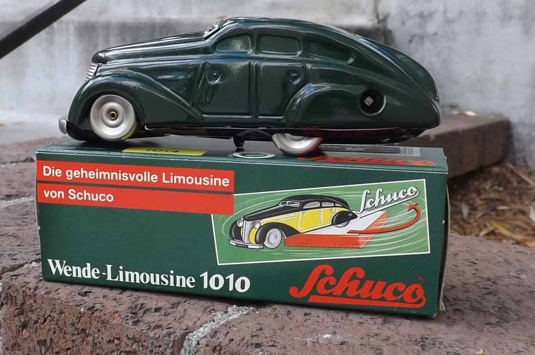 Schuco Maybach Limousine 1010 (Made in Germany), windup motor , no-fall action off the end of the - 2