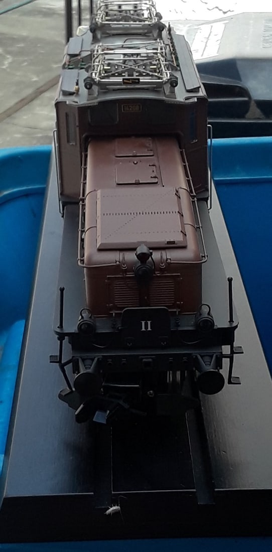 Marklin Swiss Krokodil, Gauge 1.The locomotive comes with an mfx decoder with a multiple function - 5