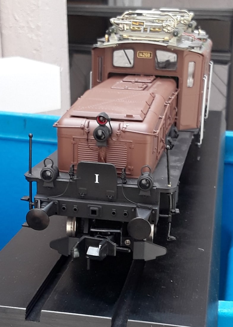 Marklin Swiss Krokodil, Gauge 1.The locomotive comes with an mfx decoder with a multiple function - 6