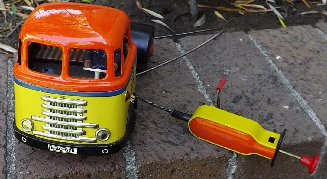 Arnold 9000 container tractor truck, Made in Western Germany , c9 in c8 box, with original - 2
