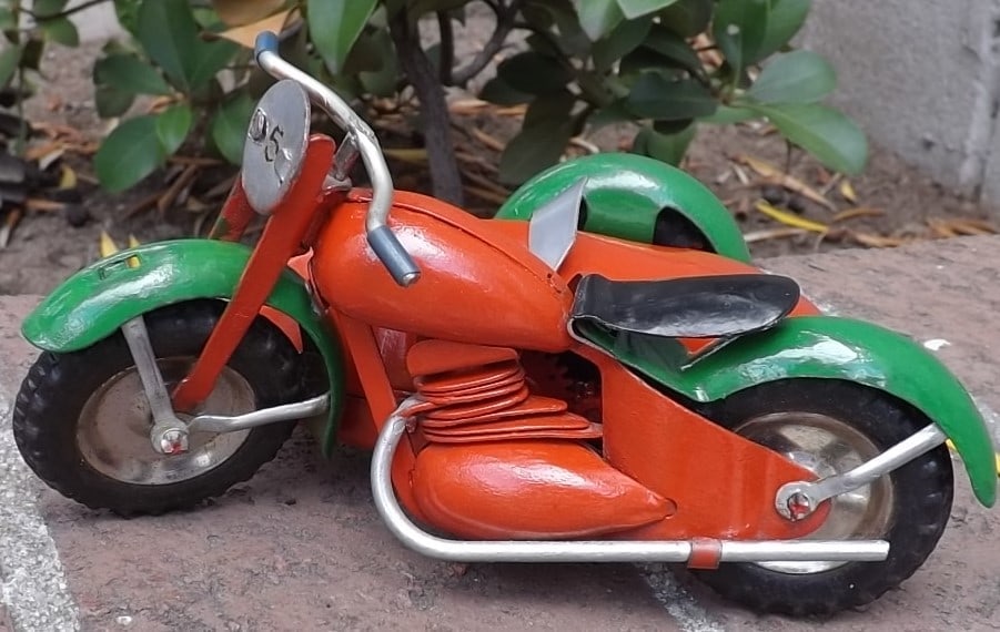 Motorcycle with sidecar, Drukov, Made in Czechoslovakia, 16 cm, windup , c10.: Motorcycle with sidecar, Drukov, Made in Czechoslovakia, 16 cm, windup , c10. Reserve: $719.00 Shipping: Domestic: Flat rate of $25.00 to anywhere within the contiguous U.S. International: Flate rate 