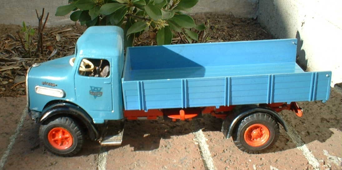 Arnold "MAN" tipper truck, Made in Germany, windup, c7. - 2