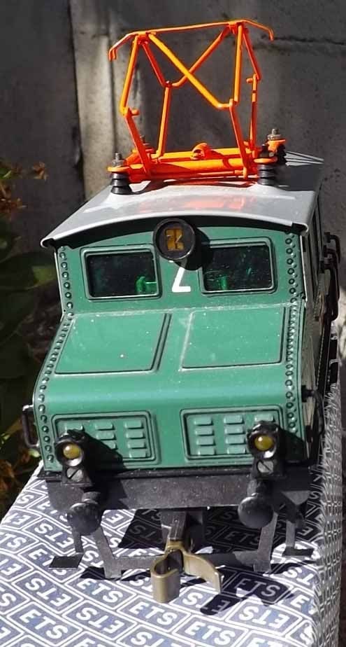 ETS 255 (Czech Republic) tinplate electric locomotive, de luxe version with sound module, two rail - 4