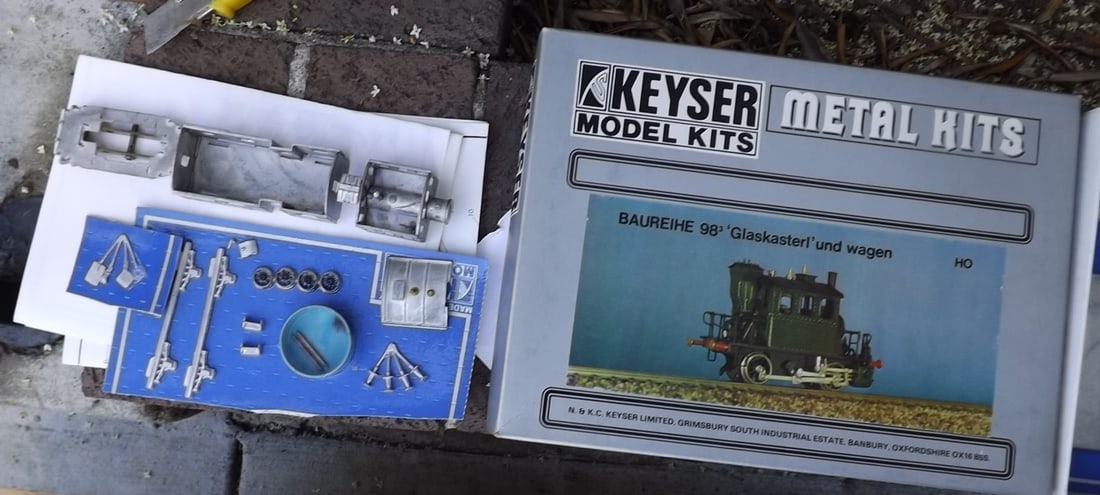 Keyser (UK) metal kit for "Glasskasten" German loco, c9 in c10 box, instructions, motor and Romford: Keyser (UK) metal kit for "Glasskasten" German loco, c9 in c10 box, instructions, motor and Romford wheels included. Reserve: $125.00 Shipping: Domestic: Flat rate of $25.00 to anywhere within the con