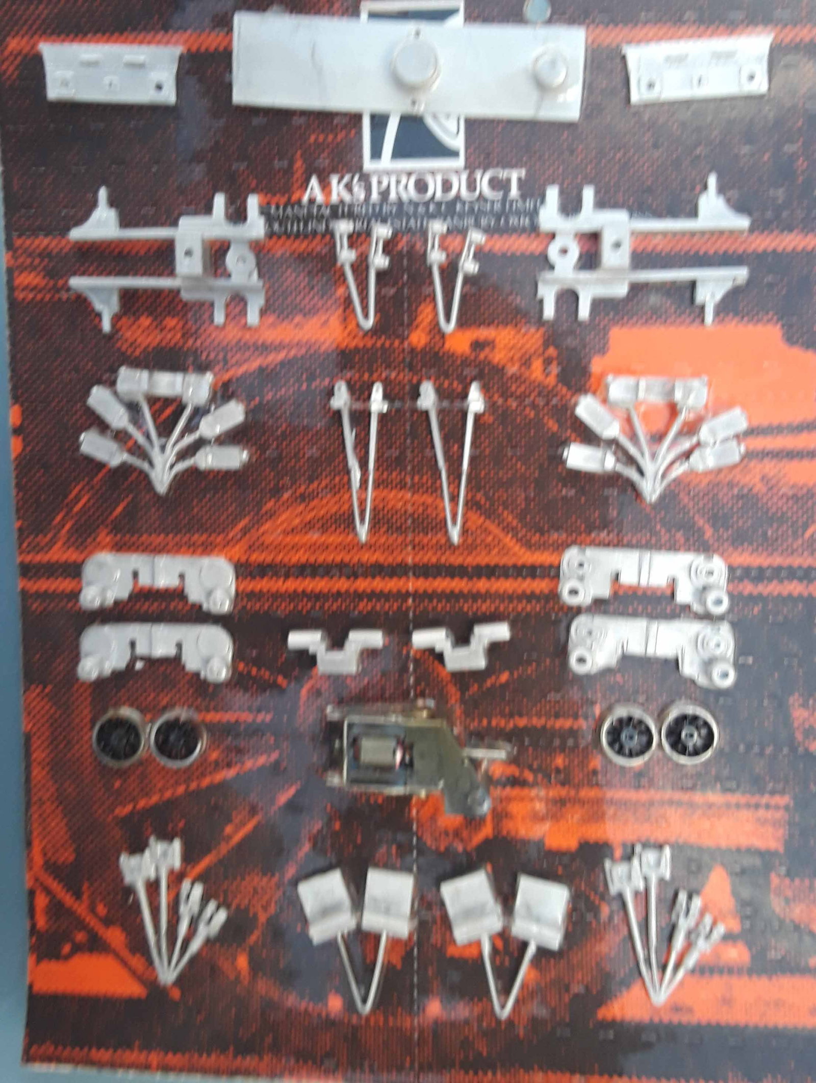 Keyser (UK) metal kit for "Beyer - Garratt" UK loco, c10 in c9 box, instructions, motor and Romford - 4