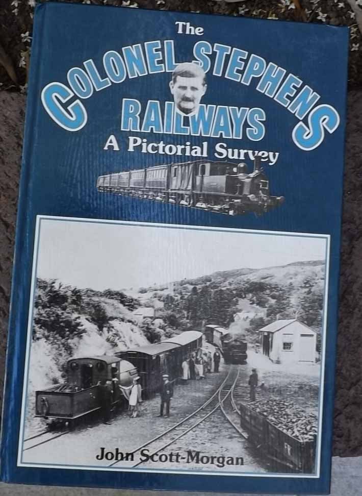 Model locomotive book.: Model locomotive book. Reserve: $40.00 Shipping: Domestic: Flat rate of $10.00 to anywhere within the contiguous U.S. International: Foreign shipping rates are determined by destination.