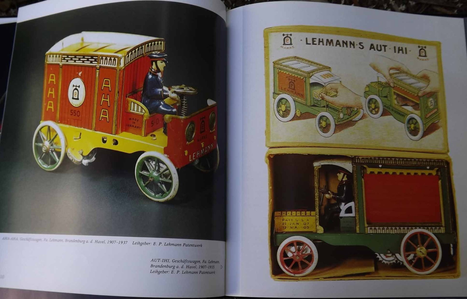 Tin toys book, with prices. - 2